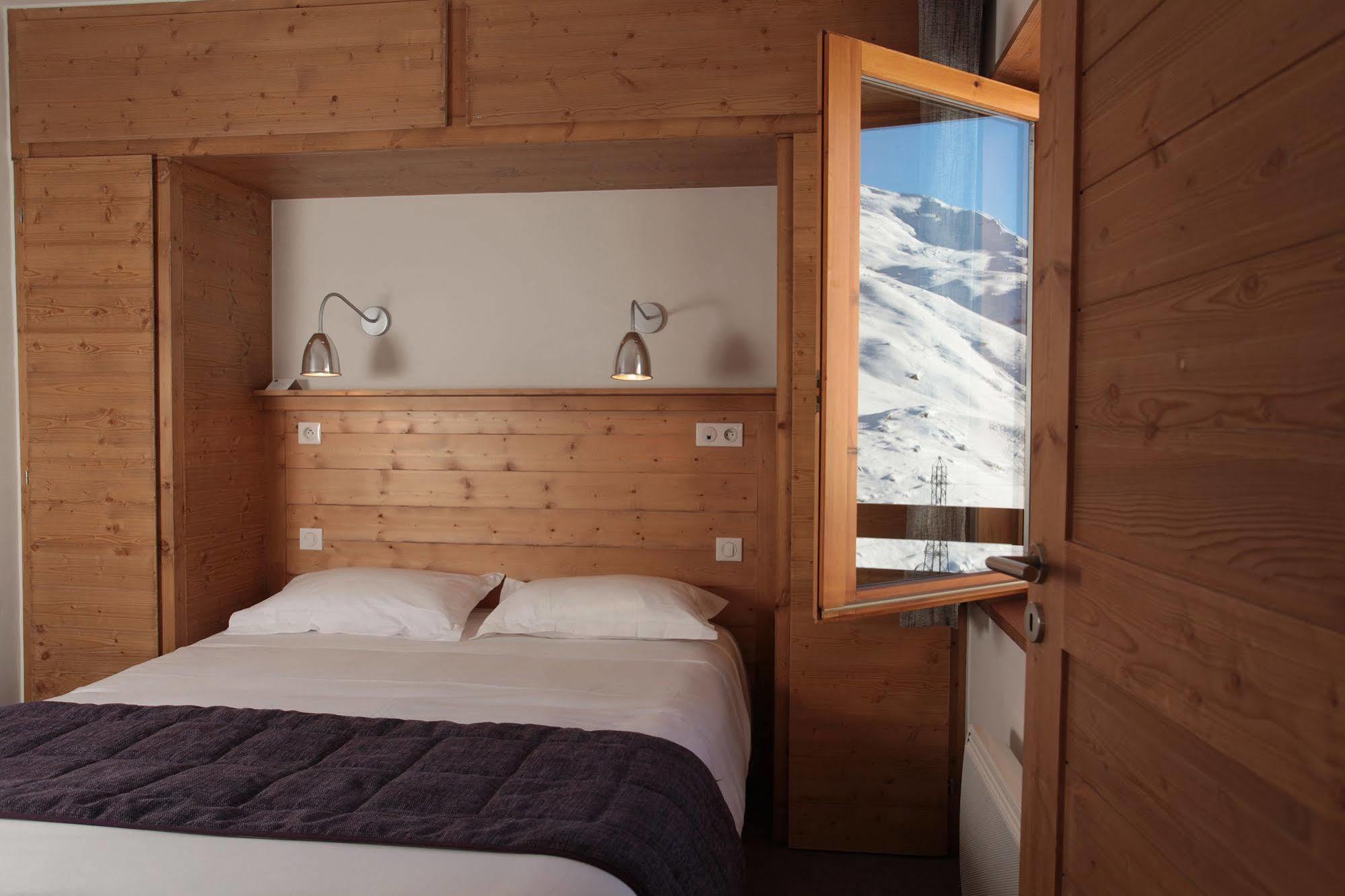 Le Chalet Du Mont Vallon Spa Resort Les Menuires Exterior photo