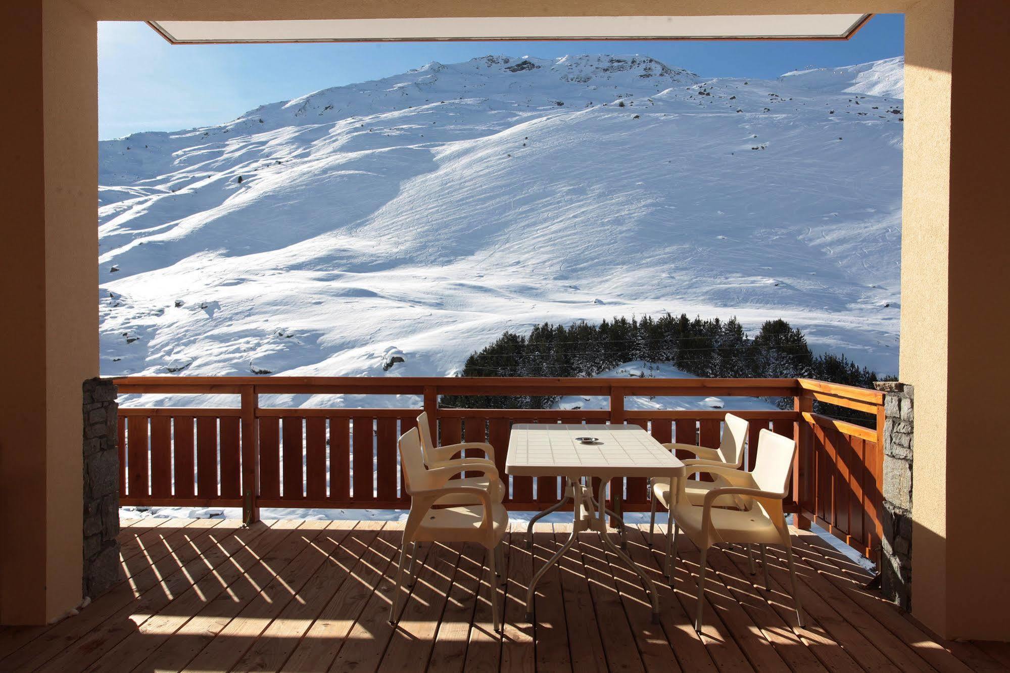 Le Chalet Du Mont Vallon Spa Resort Les Menuires Exterior photo
